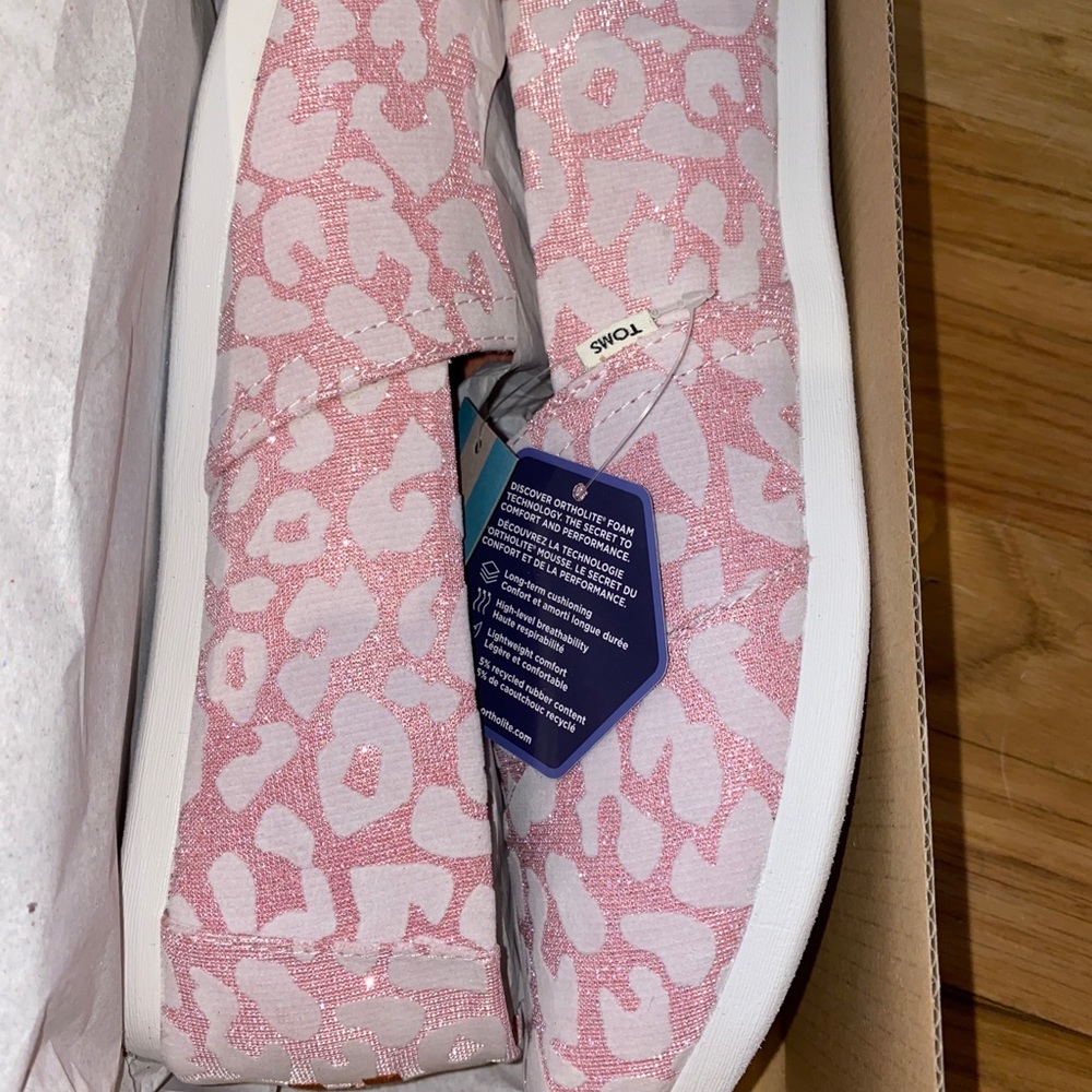 Cheetah Print Toms